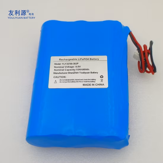 Valuta una batteria al litio ferro fosfato 32700 celle 3s2p 9,6 V 10 Ah